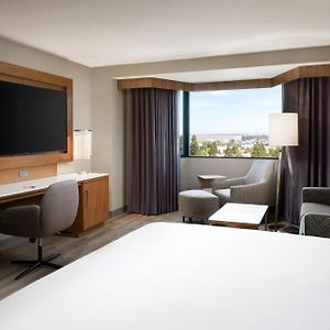 Upper Floors King Room
